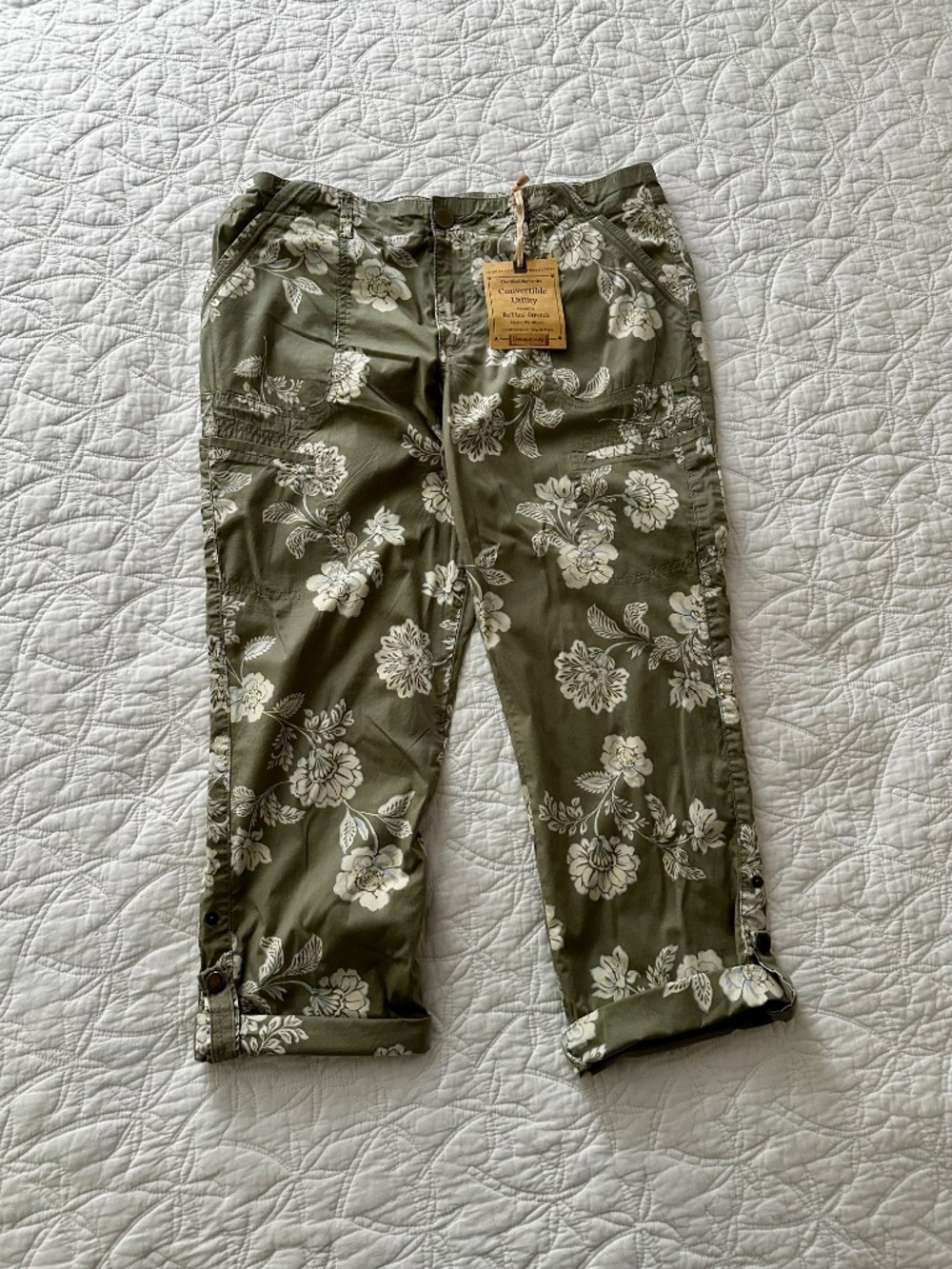 Democracy Olive Green Floral Ankle Pants. Size 12